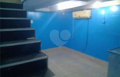 Imagem: O depósito possui 35m² de Área e está localizado em Vila