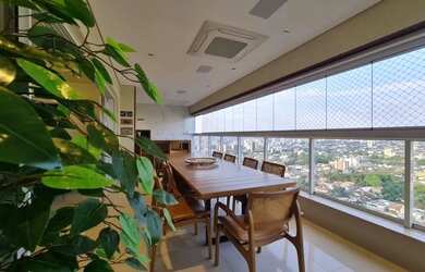 Imagem: O apartamento possui 4 Dormitórios, 5 Banheiros, 4 Vagas na