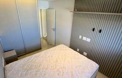 Imagem: O apartamento possui 1 Dormitório, 1 Banheiro, 1 Vaga na garagem