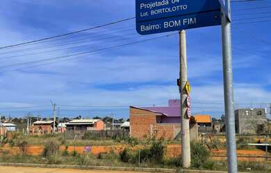 Imagem: O terreno possui 164m² de Área e está localizado em Colina