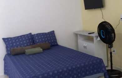 Imagem: O apartamento possui 1 Dormitório, Acomodam 3 pessoas e está