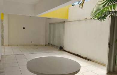 Imagem 2: Casa com piscina 3 Quartos com piscina a Venda em Ipitanga