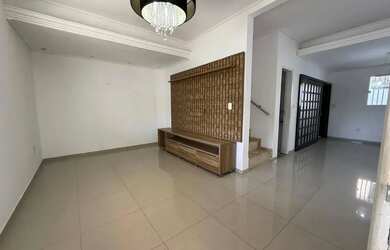 Imagem: A casa em condomínio possui 3 Dormitórios, 4 Banheiros, 3