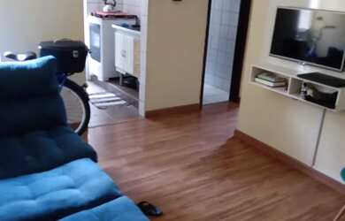 Imagem: O apartamento possui 2 Dormitórios, 1 Banheiro, 1 Vaga na garagem