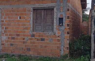 Imagem: A casa possui 2 Dormitórios, 1 Banheiro, 99m² de Área e Imóvel