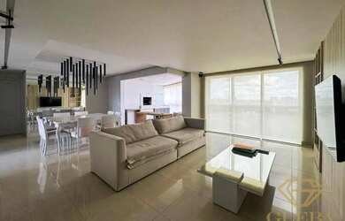 Imagem: O apartamento possui 3 Dormitórios, 2 Banheiros, 2 Vagas na