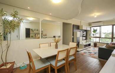 Imagem: O apartamento possui 3 Dormitórios, 2 Banheiros, 2 Vagas na