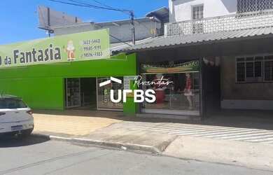 Imagem: O depósito possui 2 Vagas na garagem, 360m² de Área e está