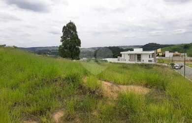 Imagem: O terreno possui 797m² de Área e está localizado em Capela