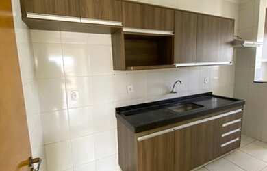 Imagem: O apartamento possui 2 Dormitórios, 2 Banheiros, 2 Vagas na