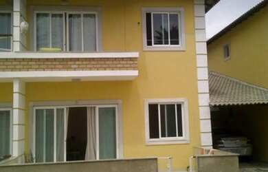 Imagem: A casa em condomínio possui 3 Dormitórios, 1 Banheiro, 1 Vaga