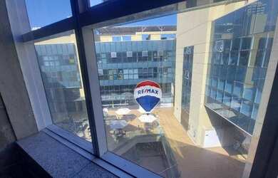 Imagem: O depósito possui 1 Vaga na garagem, 22m² de Área e está