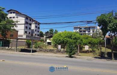 Imagem: O terreno possui 1.048m² de Área e está localizado em Sagrada