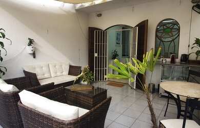 Imagem 5: Sobrado para venda tem 235 metros quadrados com 3 quartos em Planalto...