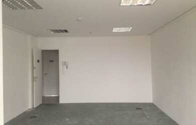 Imagem: O depósito possui 1 Vaga na garagem, 38m² de Área e está