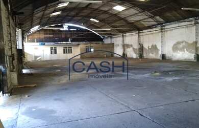 Imagem: O depósito possui 10.000m² de Área e está localizado em