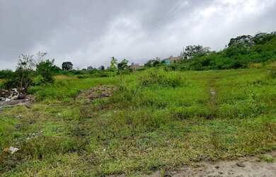 Imagem: O terreno possui 600m² de Área e está localizado em Porta