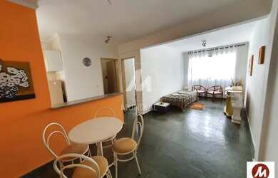 Imagem: O apartamento possui 1 Dormitório, 1 Banheiro, 1 Vaga na garagem