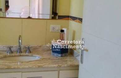 Imagem: A casa em condomínio possui 3 Dormitórios, 5 Banheiros, 317m²