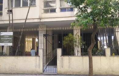 Imagem: O apartamento possui 2 Dormitórios e está localizado em Flamengo