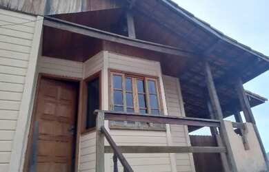 Imagem: A casa possui 3 Dormitórios, 1 Banheiro, 80m² de Área e