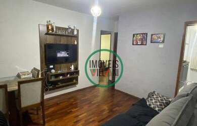 Imagem: O apartamento possui 2 Dormitórios, 1 Banheiro, 1 Vaga na garagem