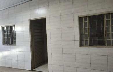 Imagem: A casa possui 1 Dormitório, 1 Banheiro e está localizado