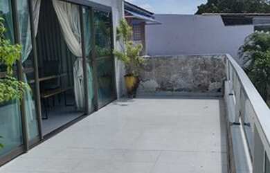 Imagem: A casa possui 5 Dormitórios, 5 Banheiros, 2 Vagas na garagem