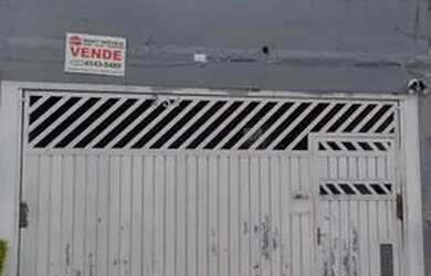 Imagem: A casa possui 3 Dormitórios, 1 Banheiro, 1 Vaga na garagem