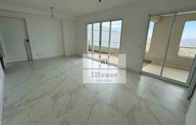 Imagem: O apartamento possui 4 Dormitórios, 4 Banheiros, 3 Vagas na