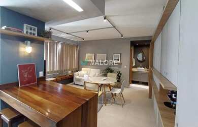 Imagem: O apartamento possui 1 Dormitório, 1 Banheiro, 1 Vaga na garagem