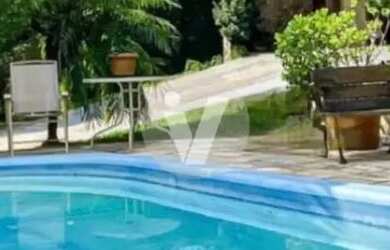 Imagem 2: Casa alto padrão com 5 dormitórios Bairro nossa Senhora de Lourdes