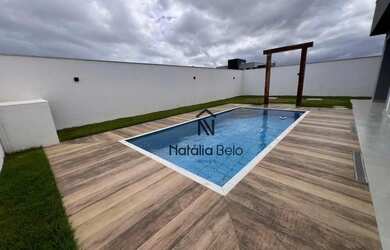 Imagem: A casa em condomínio possui 4 Dormitórios, 3 Banheiros, 2