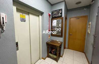 Imagem 4: Apartamento 2 dormitórios com suíte, ar-condicionado e vaga de carro...