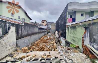 Imagem: O terreno possui 214m² de Área e está localizado em Penha