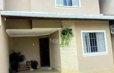 Imagem: A casa possui 3 Dormitórios, 3 Banheiros, 3 Vagas na garagem