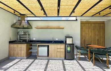 Imagem: A casa em condomínio possui 5 Dormitórios, 5 Banheiros, 2