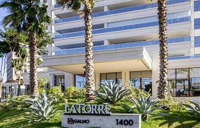 Imagem: O apartamento possui 4 Dormitórios, 5 Banheiros, 4 Vagas na