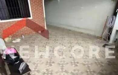 Imagem 4: Casa em Avenida Anita Barrella - Maracanã - Praia Grande/SP