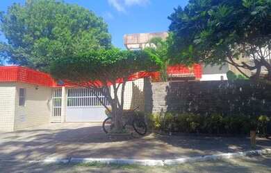 Imagem: A casa em condomínio possui 3 Dormitórios, 2 Banheiros, 1