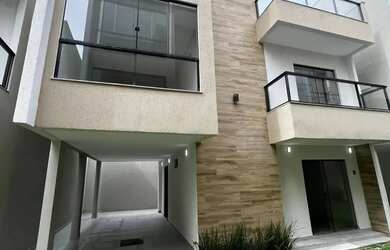 Imagem: A casa em condomínio possui 3 Dormitórios, 2 Banheiros, 2