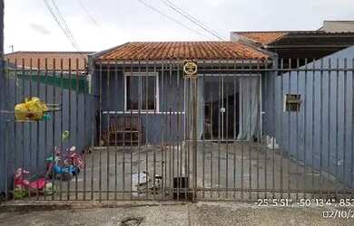 Imagem: A casa possui 2 Dormitórios, 1 Banheiro, 1 Vaga na garagem