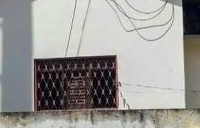 Imagem: A casa possui 3 Dormitórios, 2 Banheiros e 210m² de Área