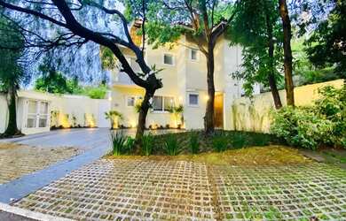 Imagem: Casa de condomínio para venda tem 274 metros quadrados com