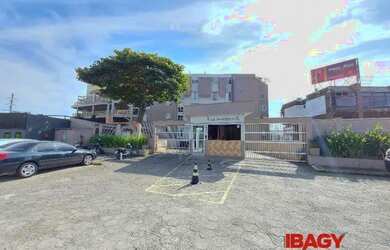 Imagem: O apartamento possui 1 Dormitório, 1 Banheiro, 31m² de Área