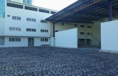 Imagem: O terreno possui 1.992m² de Área, Imóvel novo e está localizado