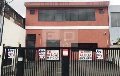 Imagem: O depósito possui 3 Vagas na garagem, 300m² de Área e está