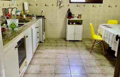 Imagem 8: Casarão antiga. Piscina, Churrasqueira, Varandae658m² de Área