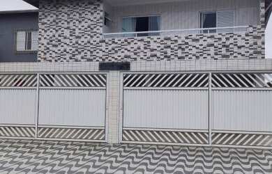 Imagem: A casa possui 2 Dormitórios, 1 Banheiro, 1 Vaga na garagem