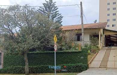 Imagem 2: Vendo Casa no Tingui. Churrasqueira, Varanda, Área de serviçoe194m²...